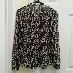 *BANANA REPUBLIC* Sheer button-down shirt