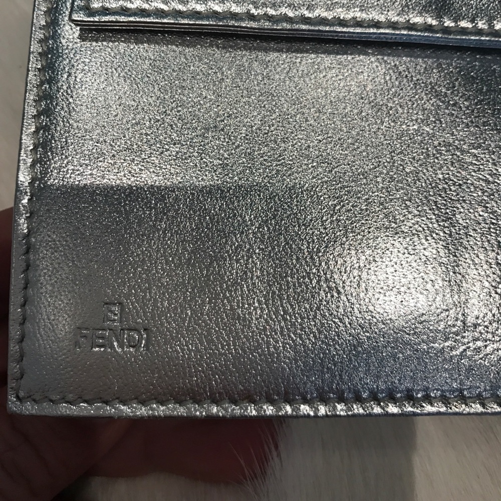 Fendi silver wallet on a chain. - Picture 4 of 8