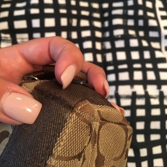 Coach Makeup Bag - Picture 3 of 4