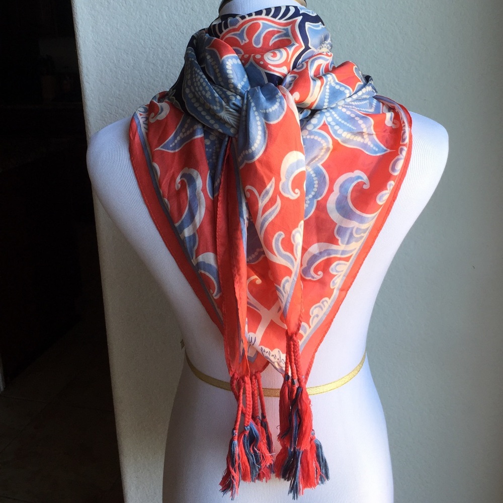 Scarf - Picture 6 of 7