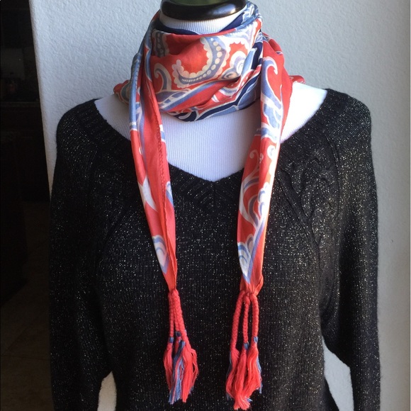 Scarf - Picture 3 of 7