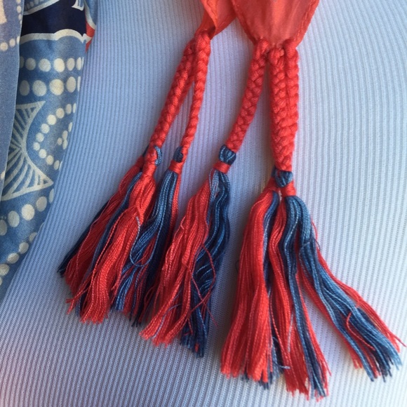 Scarf - Picture 7 of 7