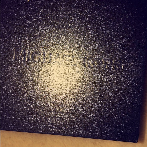 Michael kors watch - Picture 5 of 8