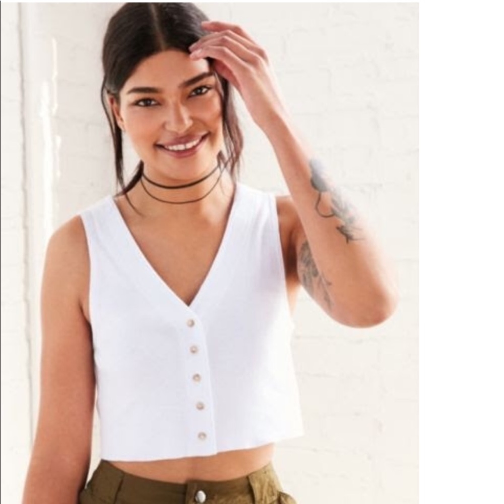 *In Search Of * This Tank in Grey
