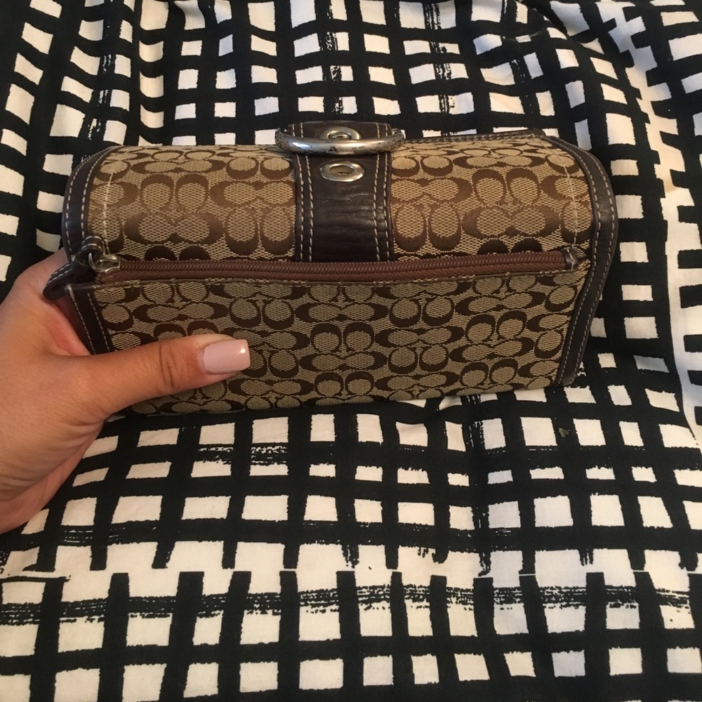 Coach Wallet - Picture 4 of 5