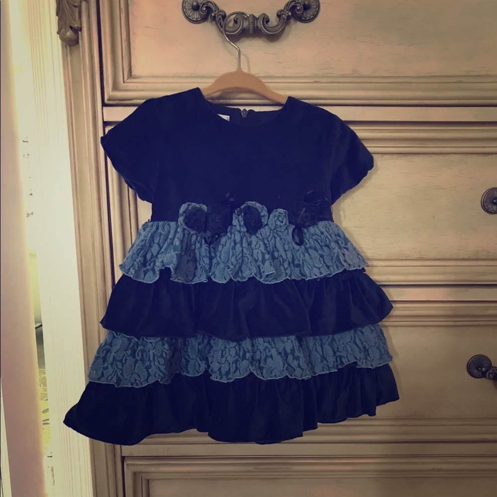 Beautiful Baby girl designer dress. 18M. By Bufi