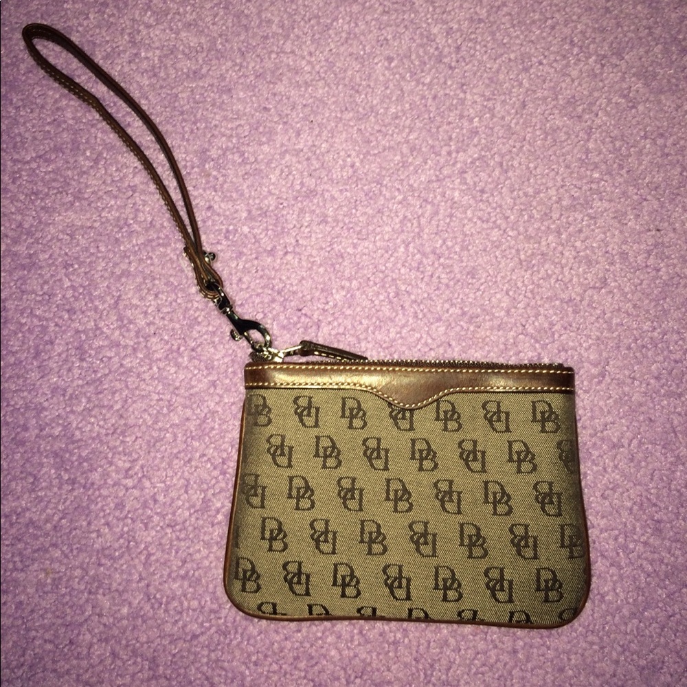 NWOT Dooney and Bourke Wristlet