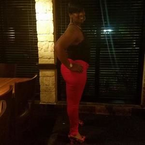 Meet your Posher, Tara