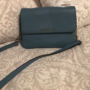 Michael Kors cross body bag ⭐️⭐️⭐️⭐️⭐️