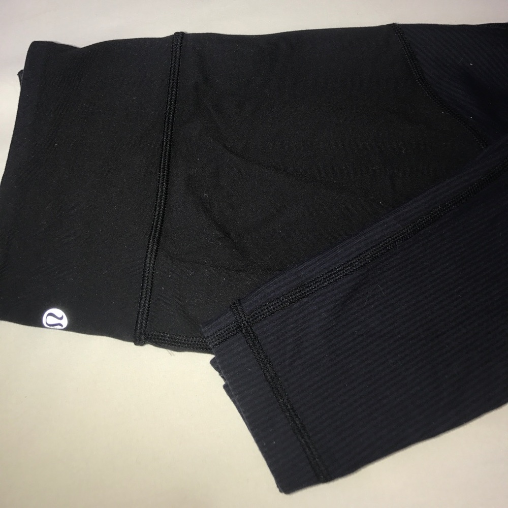 Lululemon blue and black stripped leggings