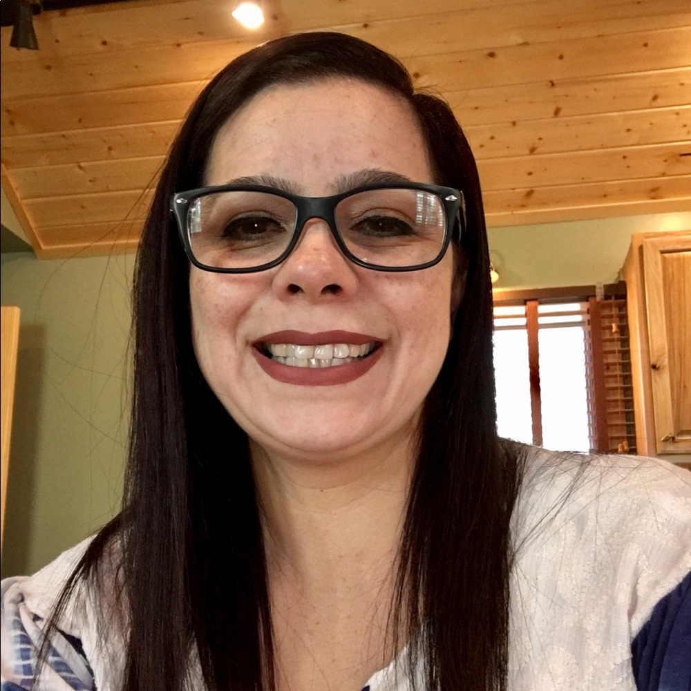 Meet your Posher, Amelia