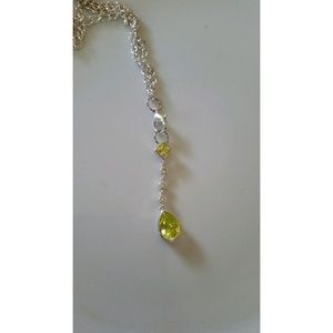 Sterling silver and yellow stone pendant w/chain