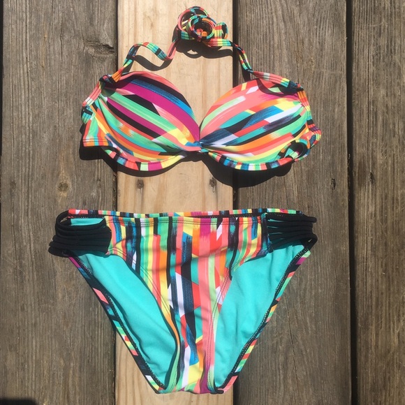 Bikini set - Picture 1 of 1