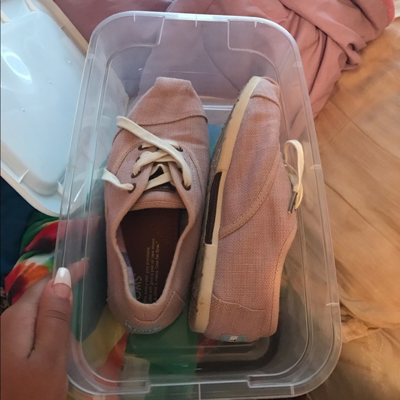 Size 7.5 toms - Picture 1 of 2