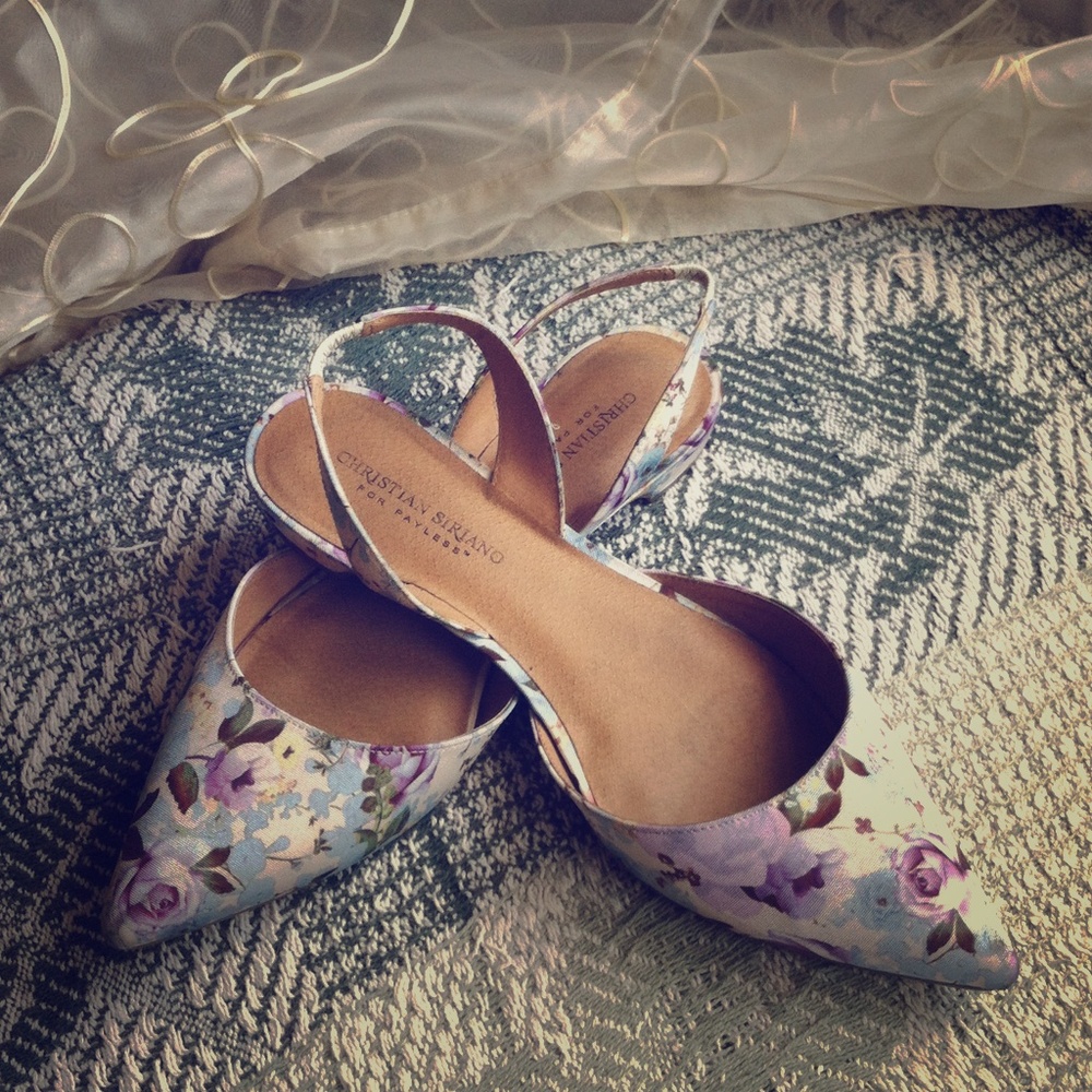 ❤️SPRING FLORAL FLATS❤️