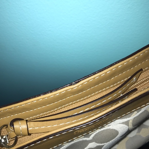 COACH  Handbag - Picture 6 of 6