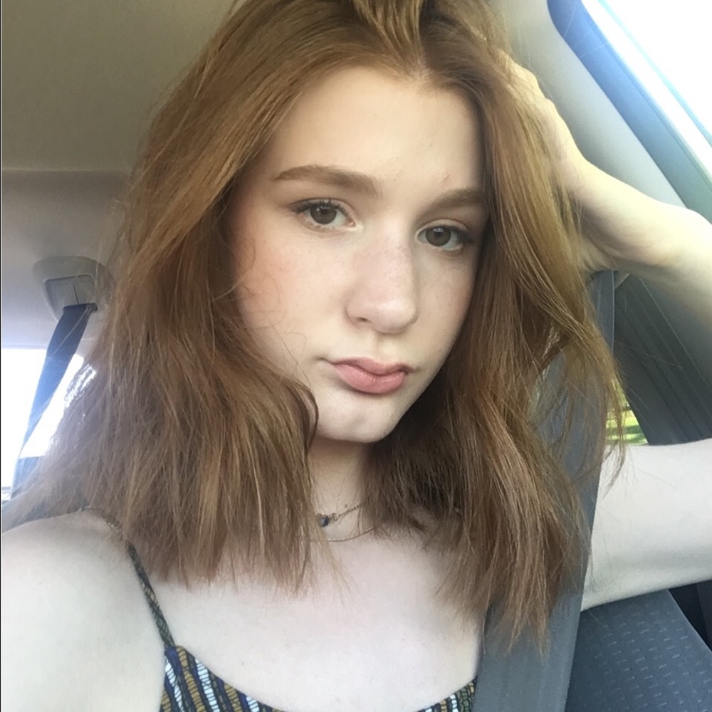 Meet your Posher, Carolyn