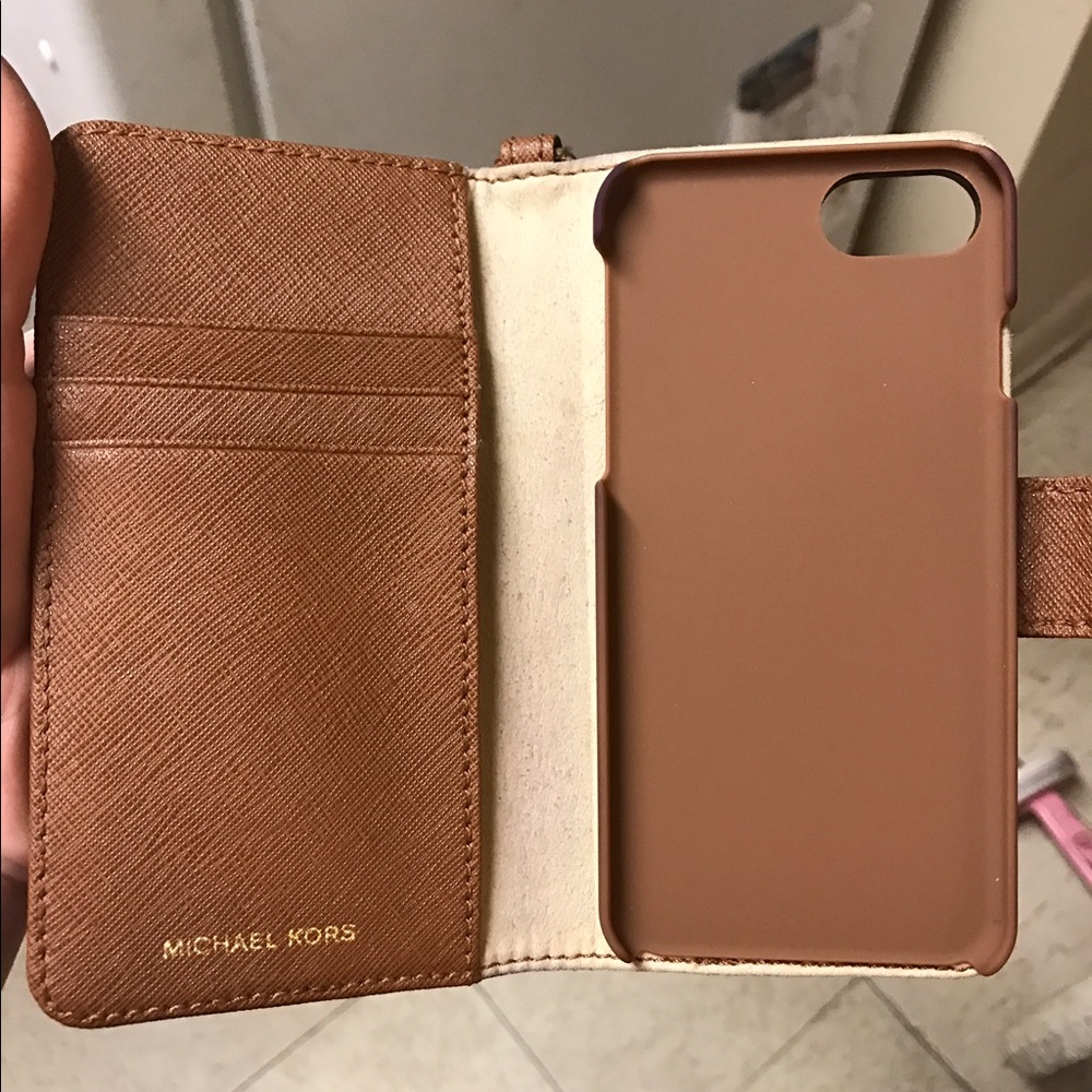 Micheal core iPhone 7 wallet case