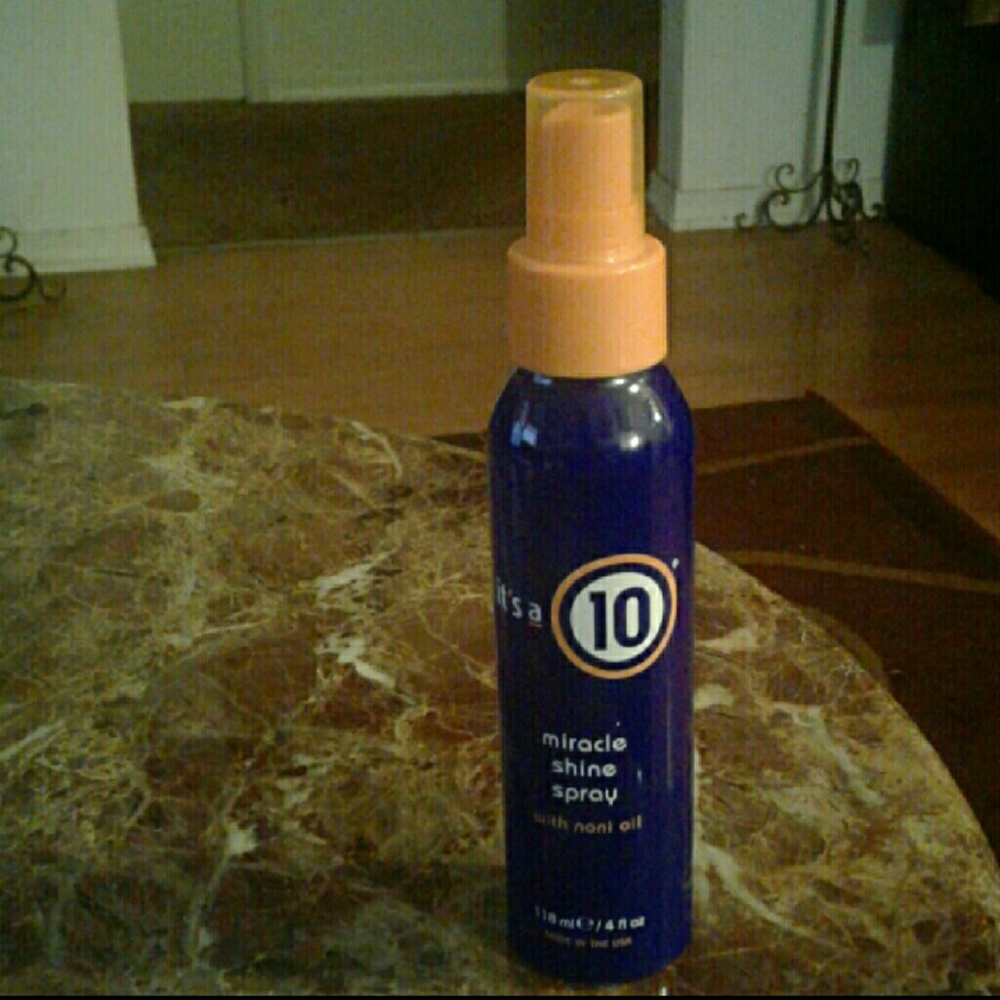 It's a 10 Shine Spray