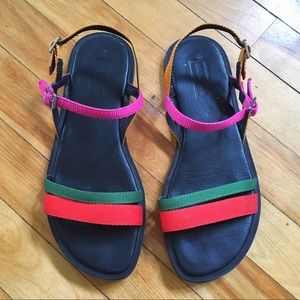 HUNTER sandals