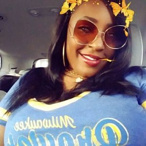 Meet your Posher, Deanna