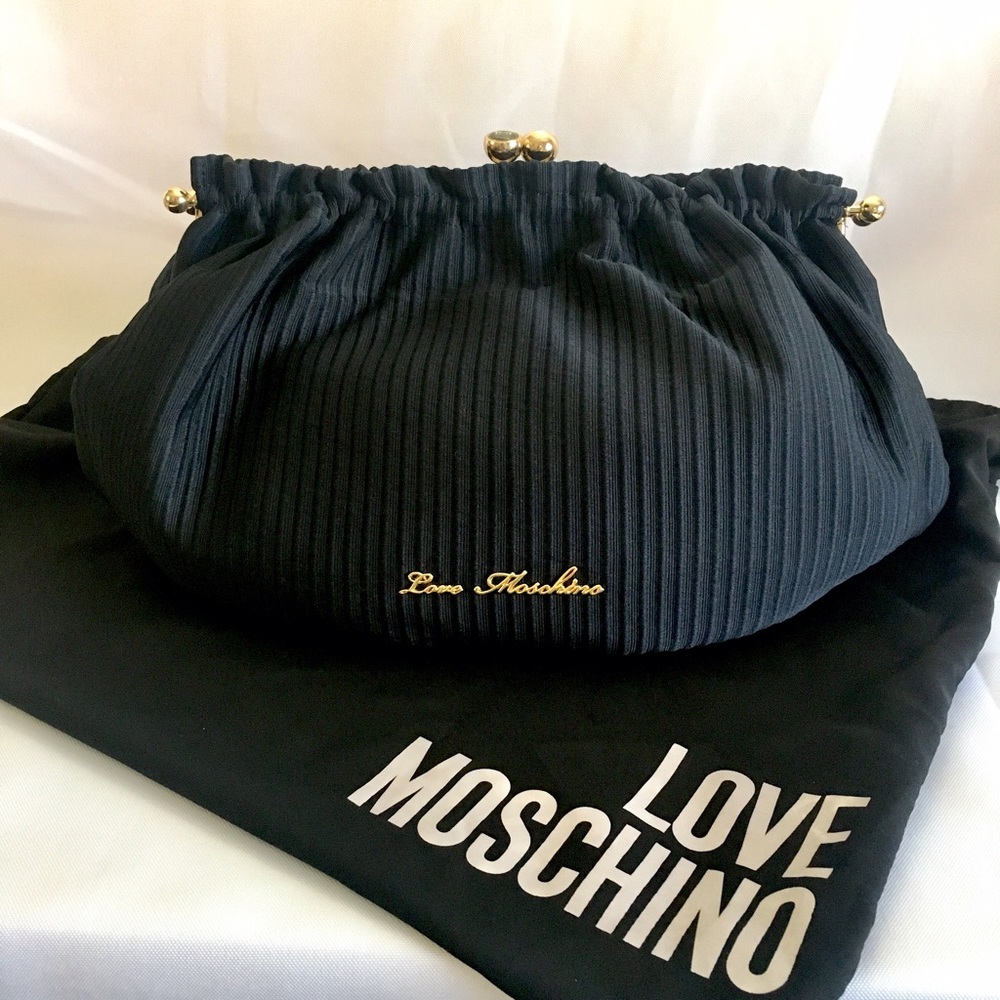Textured fabric Oversized Clutch