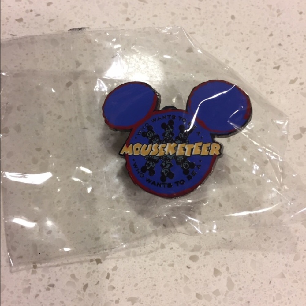 Disney Wonder Cruise Mickey Mouse Pin Mouseketeer