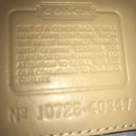 COACH Handbag - Picture 4 of 4