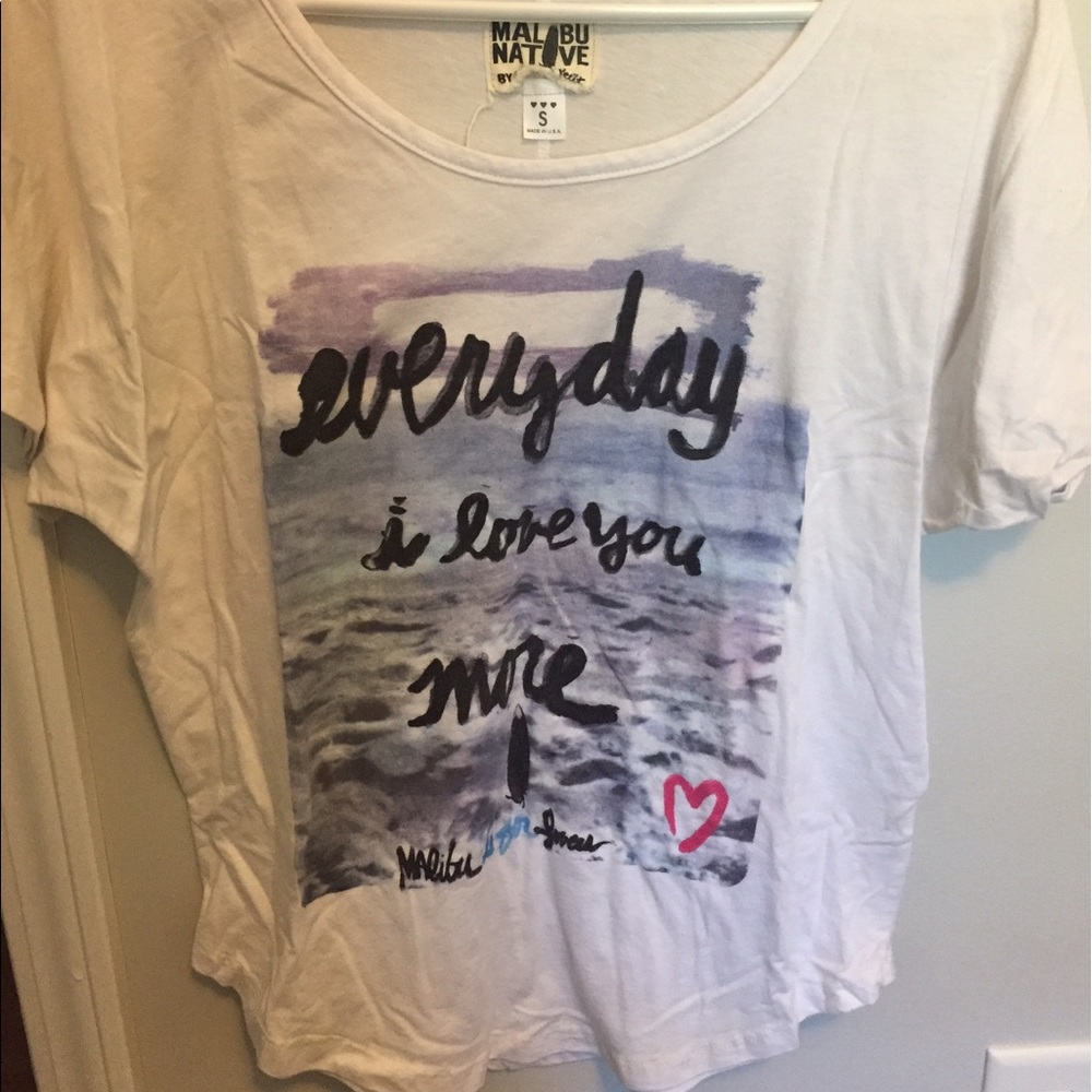 Graphic tee