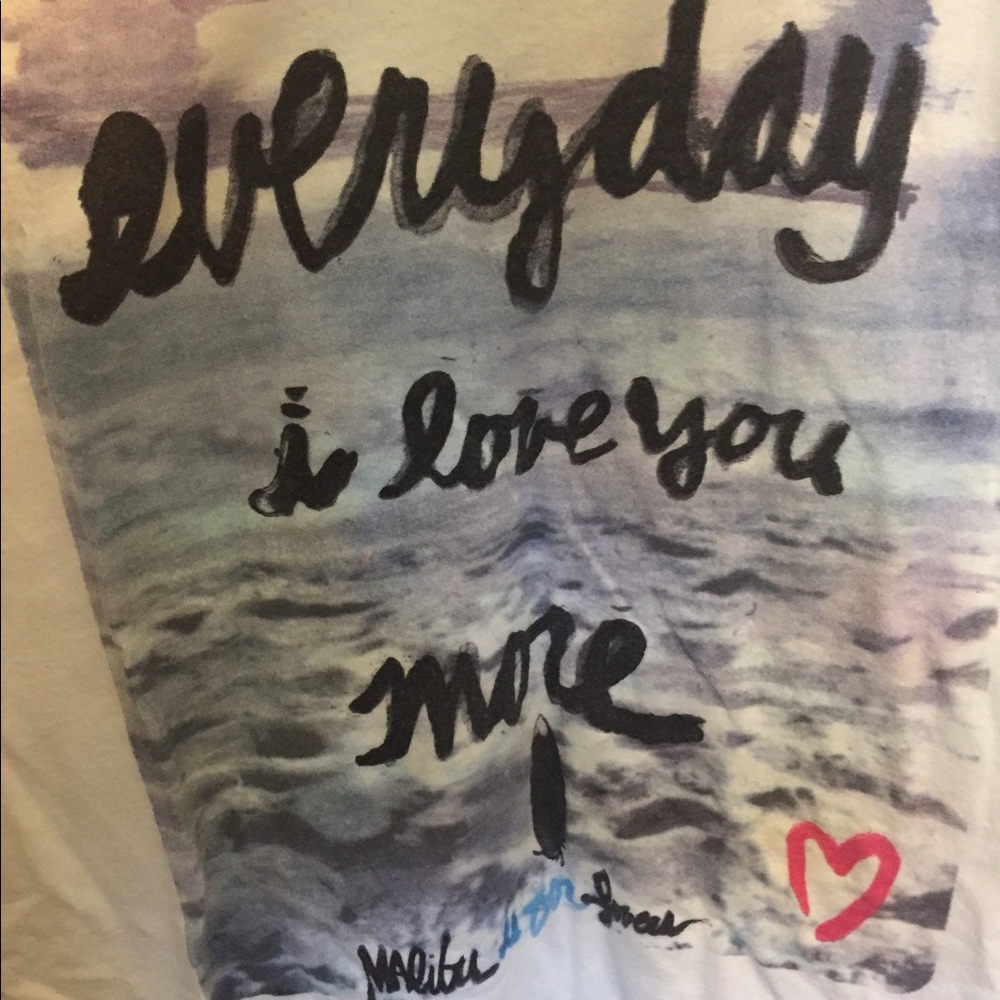 Graphic tee - Picture 3 of 3
