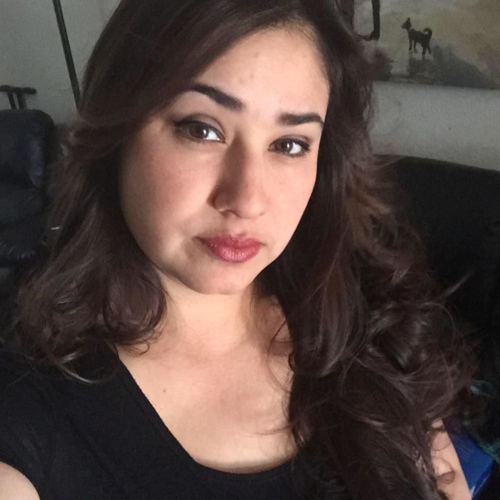 Meet your Posher, Cynthia