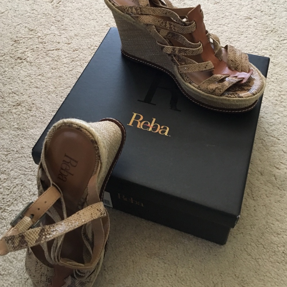Reba sandals