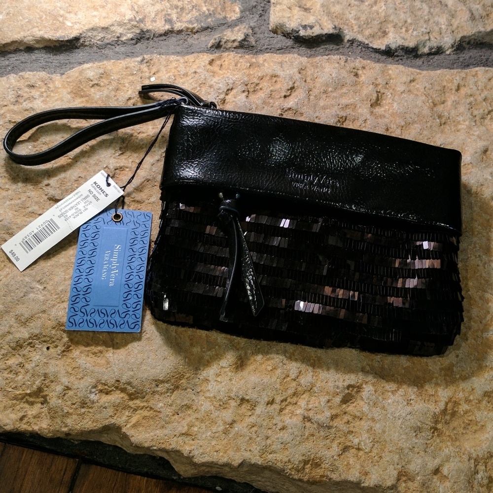 NWT Wristlet Simply Vera by Vera Wang