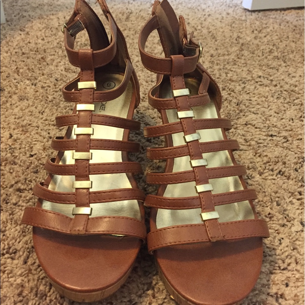 Wedge sandals
