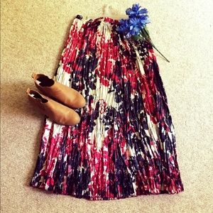 Multi-Colored Crepe Maxi Skirt💃🏻