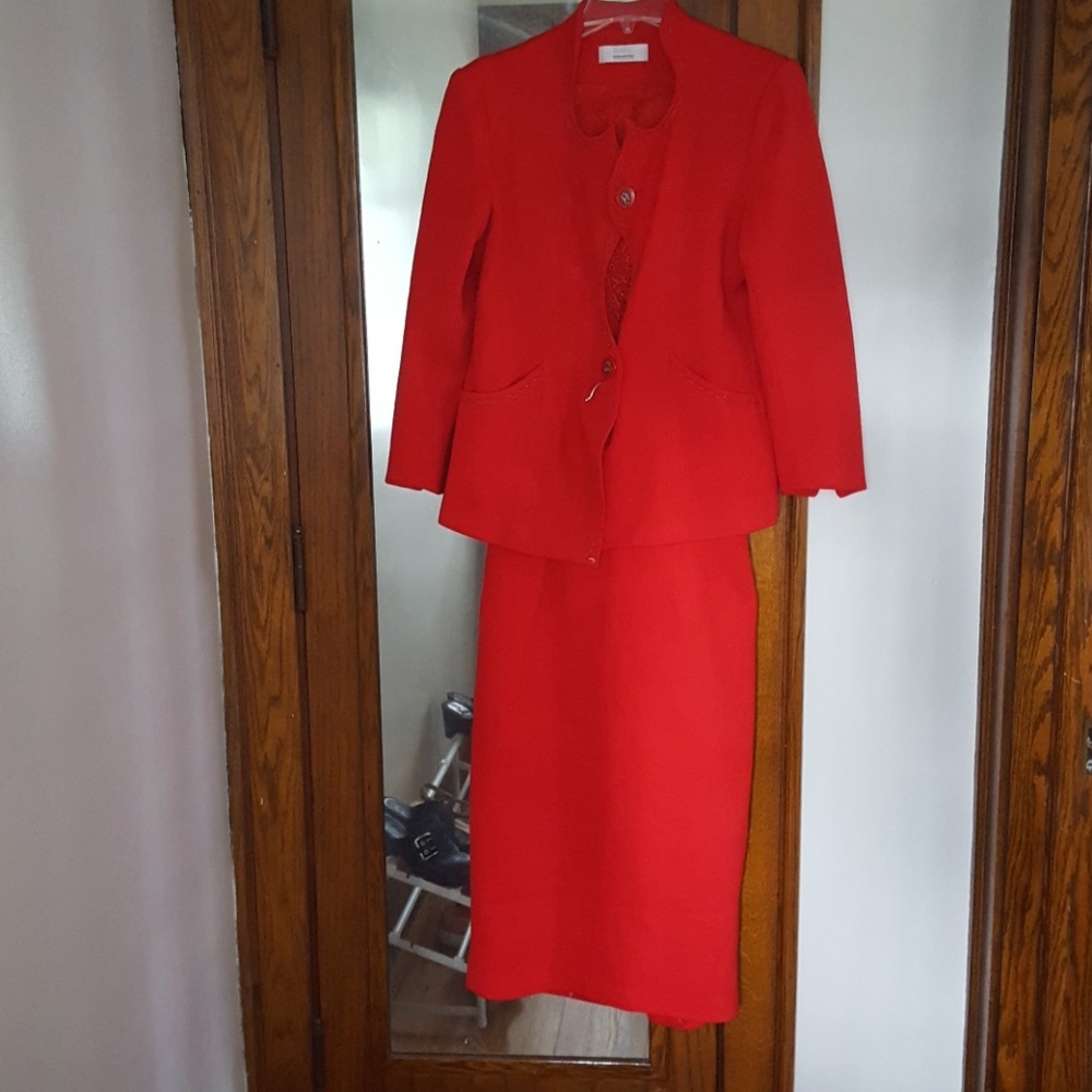 Two piece set