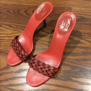 Women's Gucci sandals