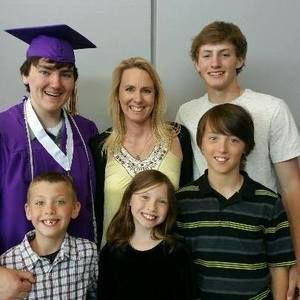 Meet your Posher, Julie