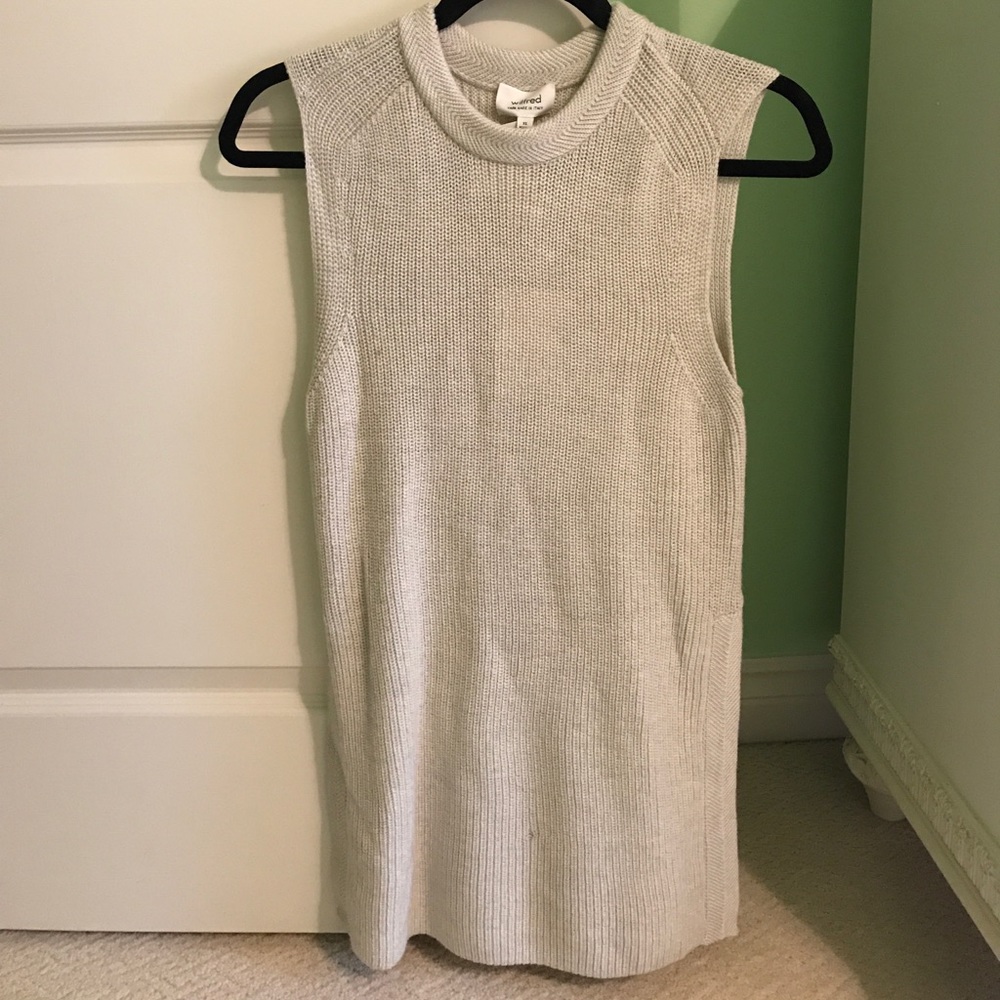 Sleeveless sweater