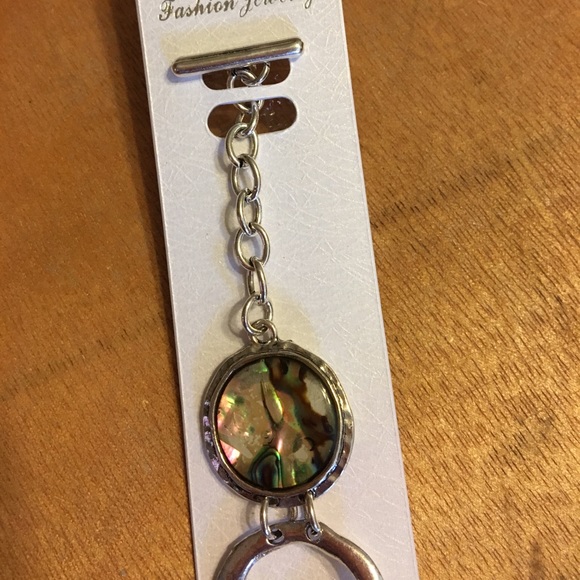 Abalone and silvertone bracelet toggle clasp - Picture 4 of 7