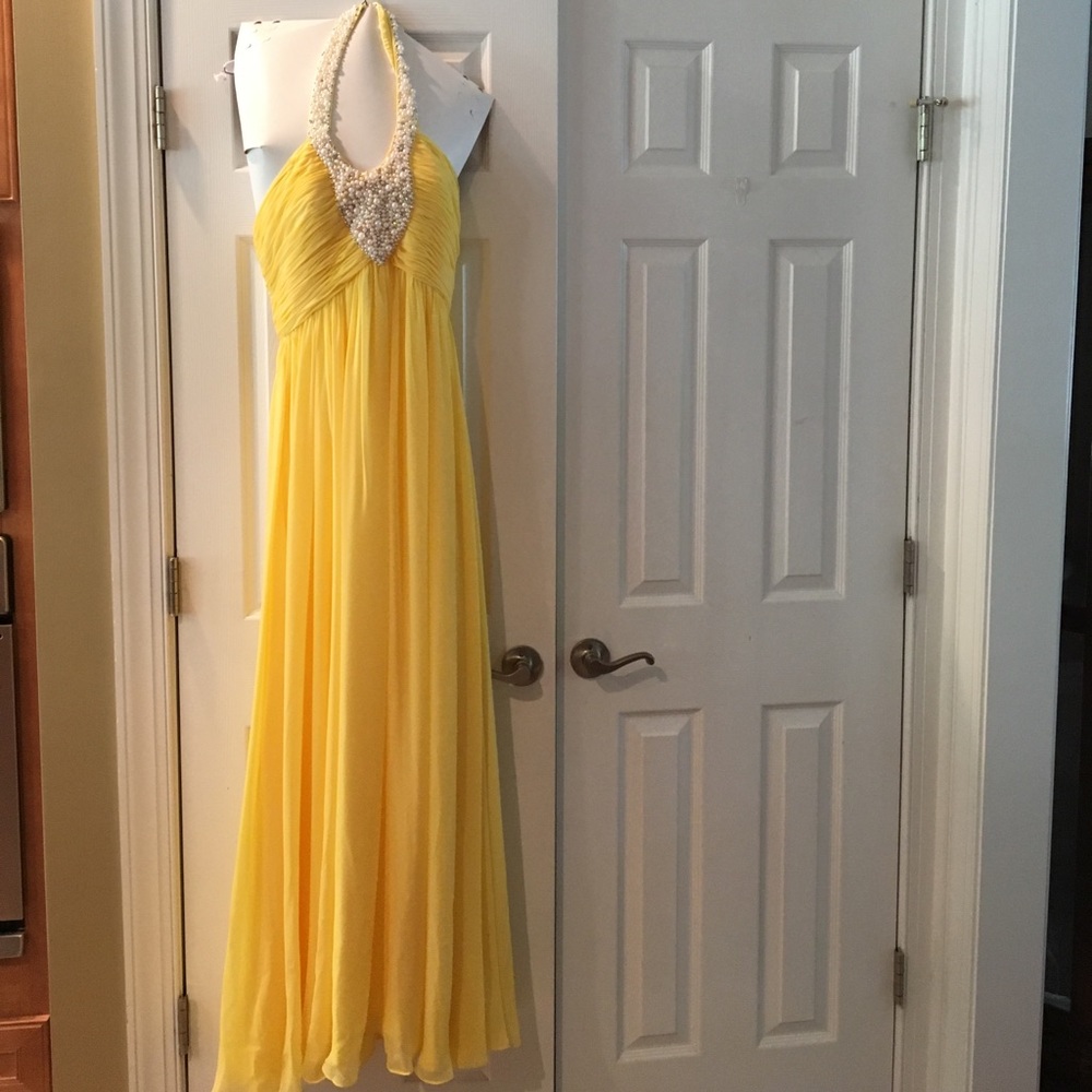Long gown. Chiffon, yellow. Wore once