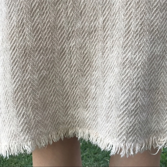 Raw Edge Midi Dress - Picture 4 of 8