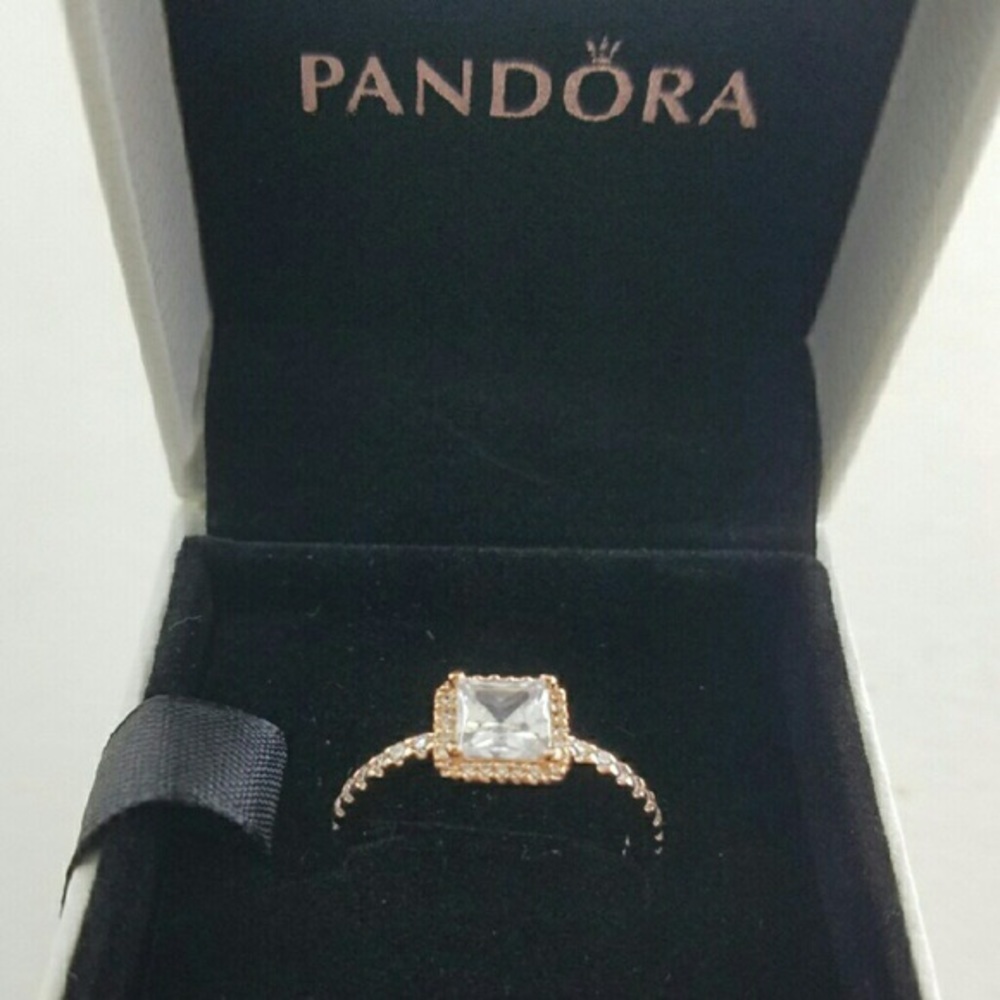 Rose Gold Ring "Timeless Elegance"