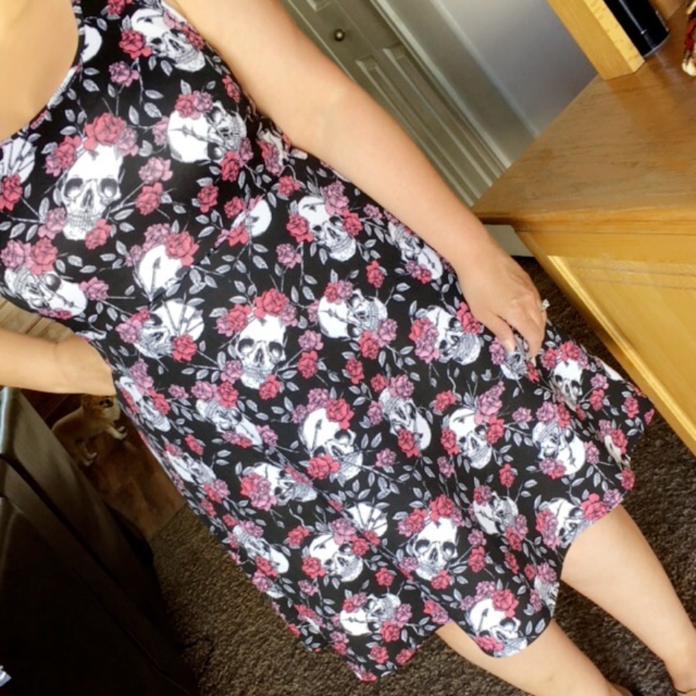 Skull and Roses Dress!