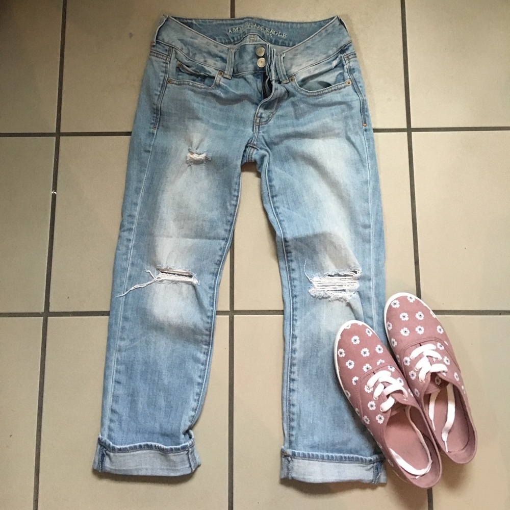 American Eagle artist crop jeans