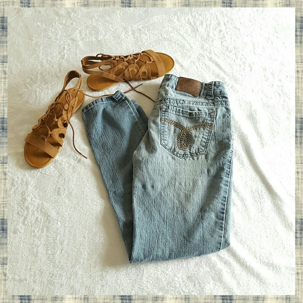 Paris Blues Light Faded Wash Bermuda Ankle Jeans