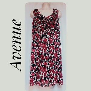 Avenue Dresses - NWT's Avenue Summer Dress Red Black White Size 14 Avenue Dresses - NWT's Avenue Summer Dress Red Black White Size 14