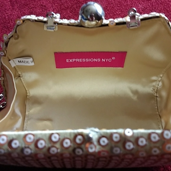 Purses - Picture 3 of 5