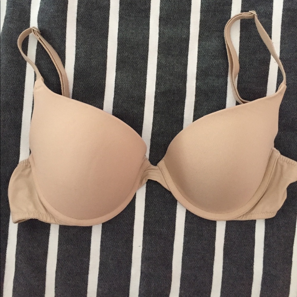 VS Pink Nude Bra