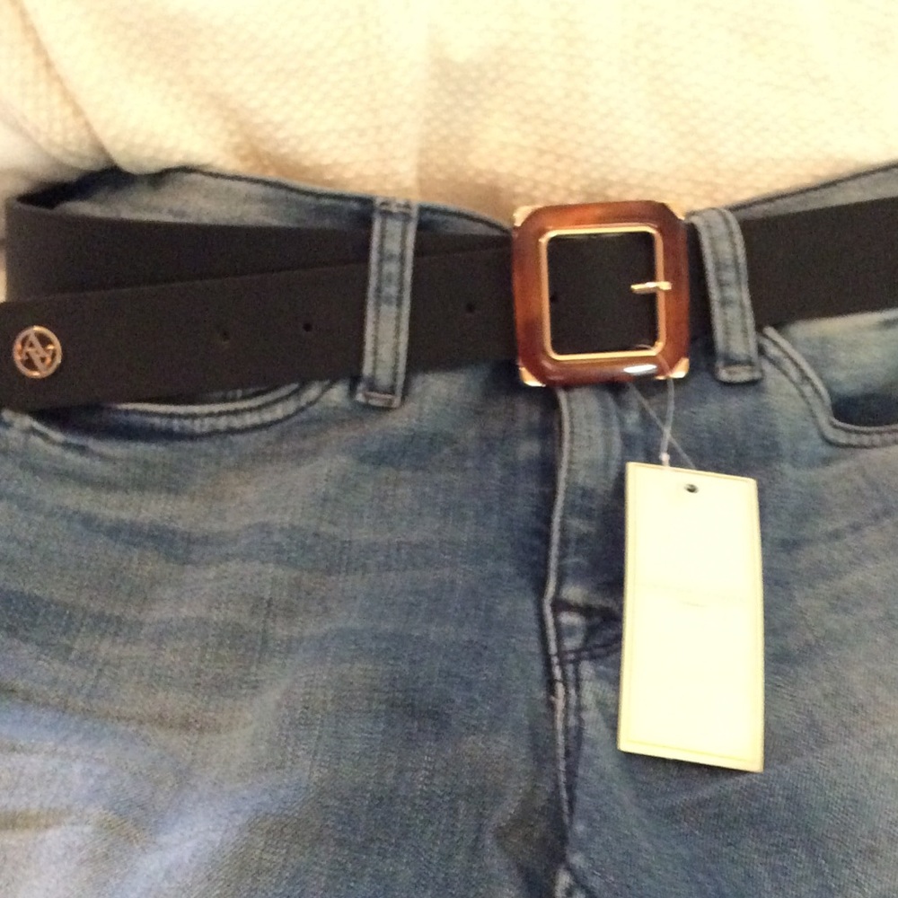 Adrienne Vittadini Belt